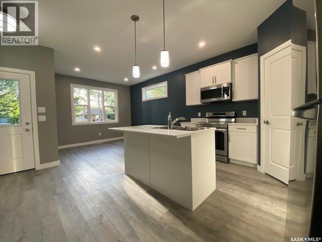 3067 Elphinstone Street, Regina, SK