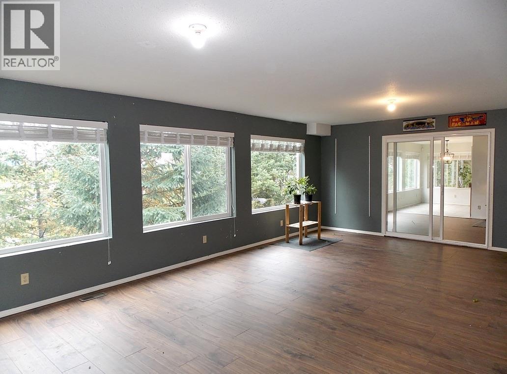 4126 Mckinley Drive, Lac La Hache, BC