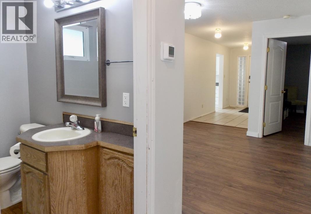 4126 Mckinley Drive, Lac La Hache, BC