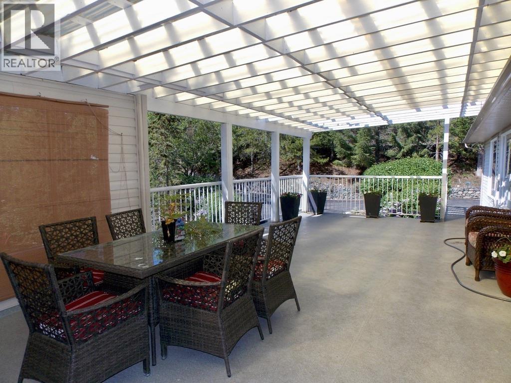 4126 Mckinley Drive, Lac La Hache, BC