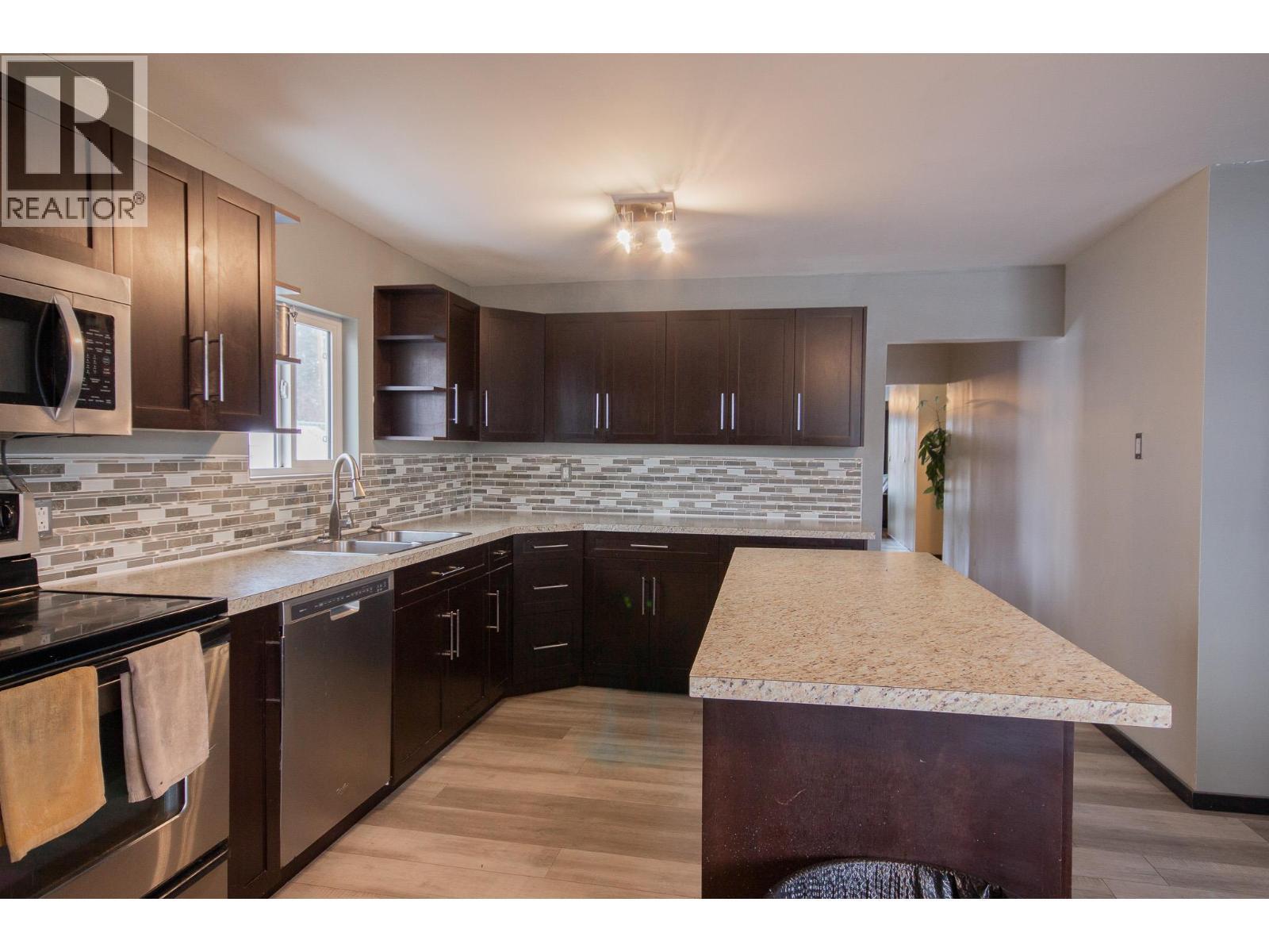 1604 108 Avenue, Dawson Creek, BC