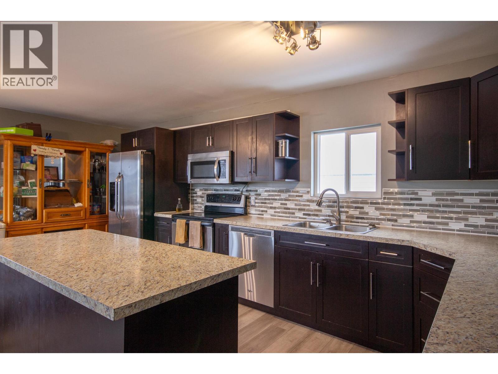 1604 108 Avenue, Dawson Creek, BC