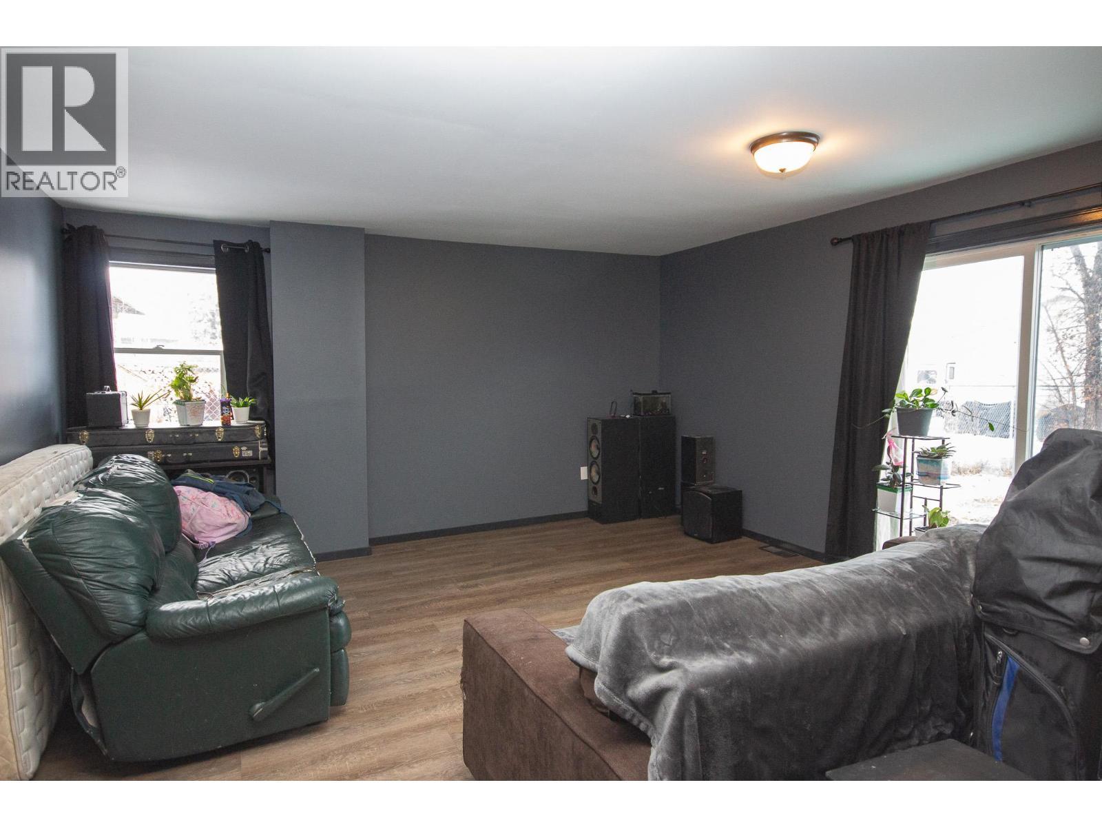 1604 108 Avenue, Dawson Creek, BC