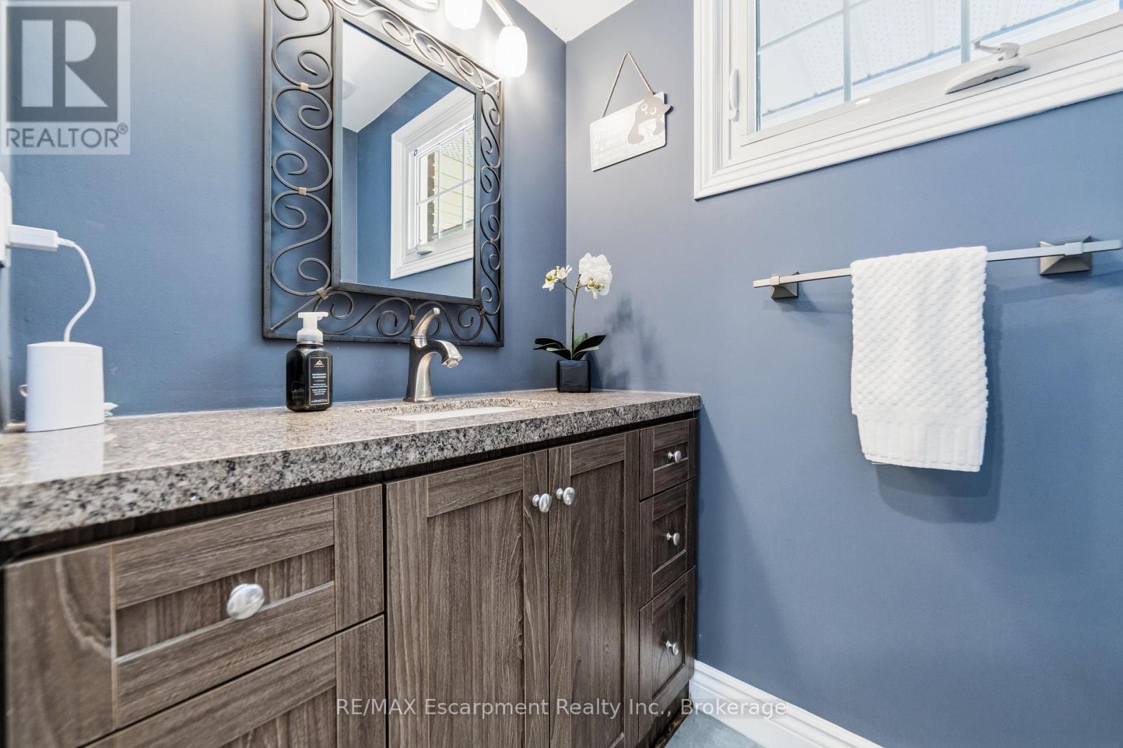 449 Roymor Crescent, Hamilton (Ancaster), ON
