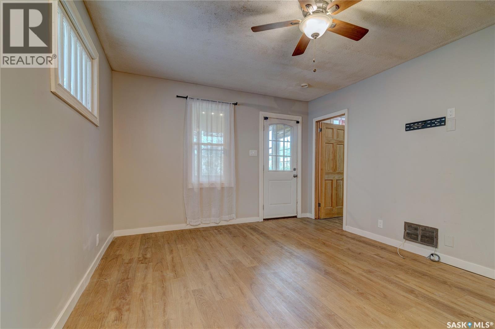 1035 Wallace Street, Regina, SK - Indoor Photo Showing Other Room