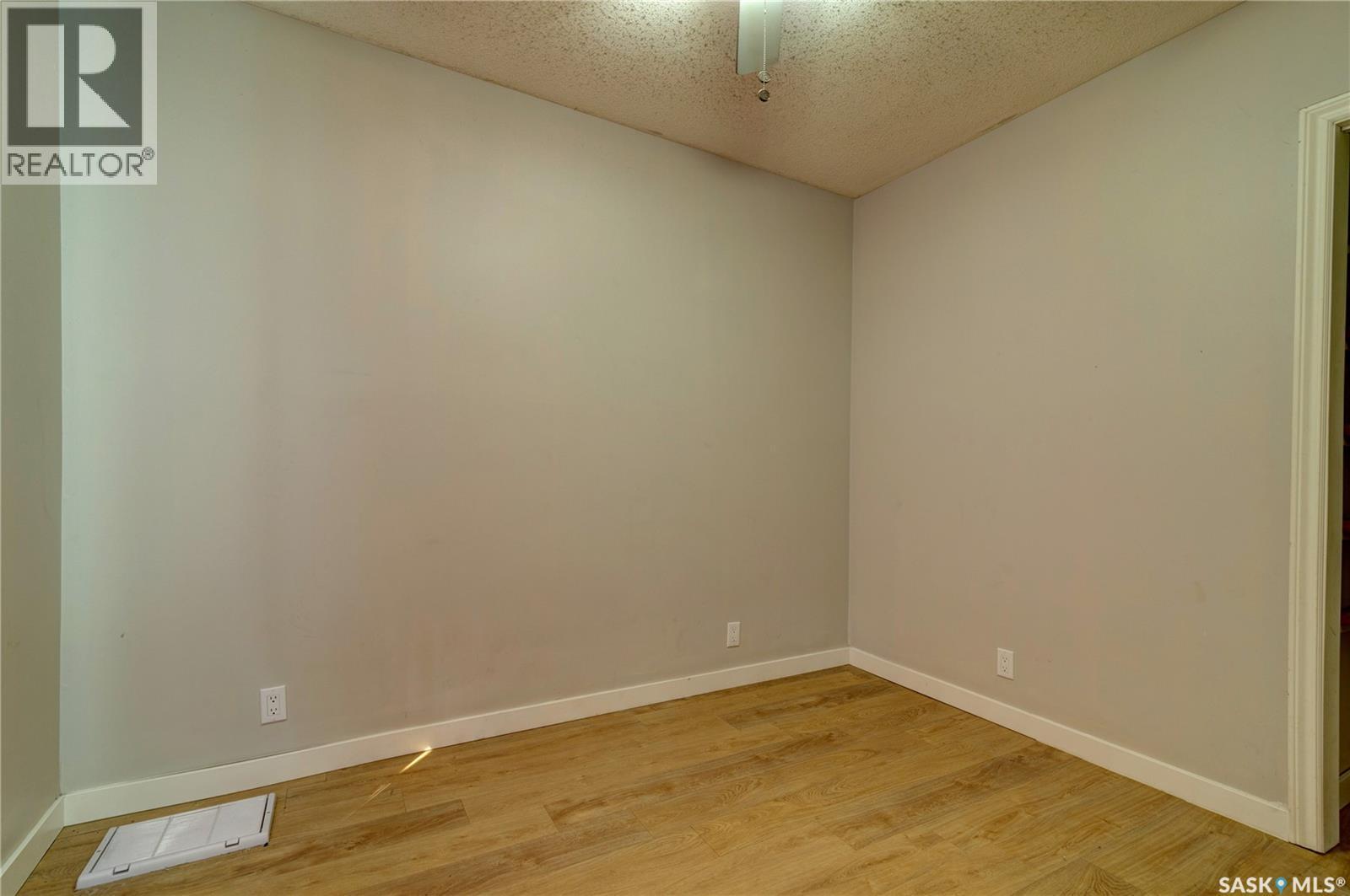 1035 Wallace Street, Regina, SK - Indoor Photo Showing Other Room