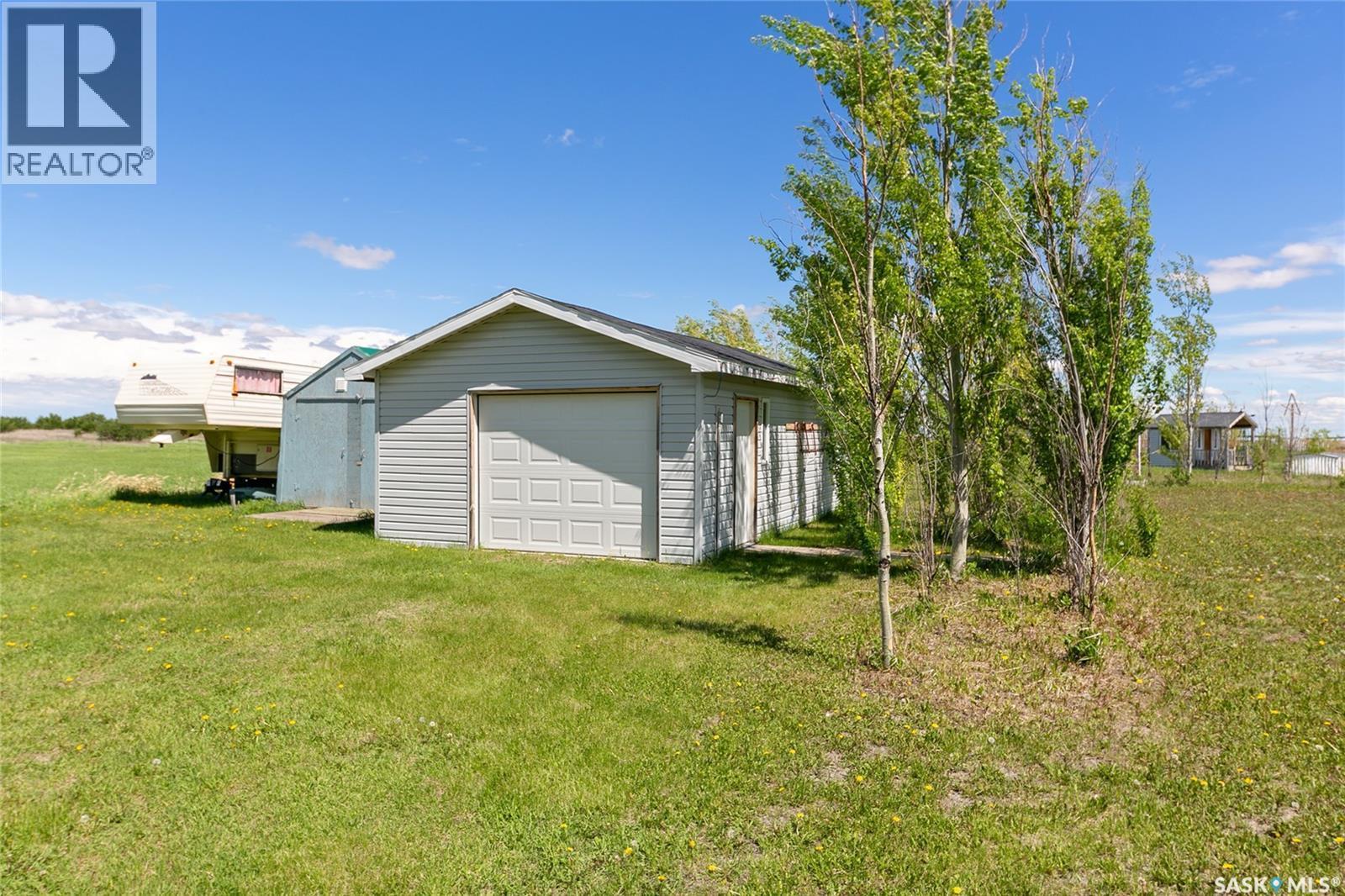 Koch Acreage - 9.9 Acres, Dufferin Rm No. 190, SK