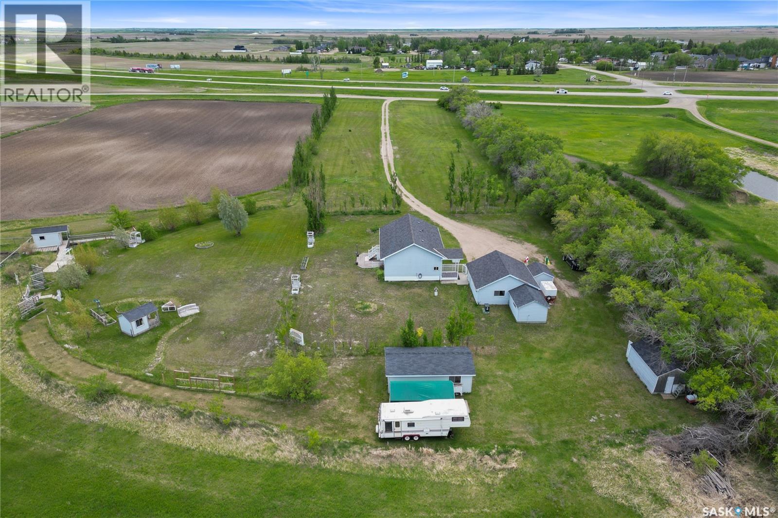 Koch Acreage - 9.9 Acres, Dufferin Rm No. 190, SK