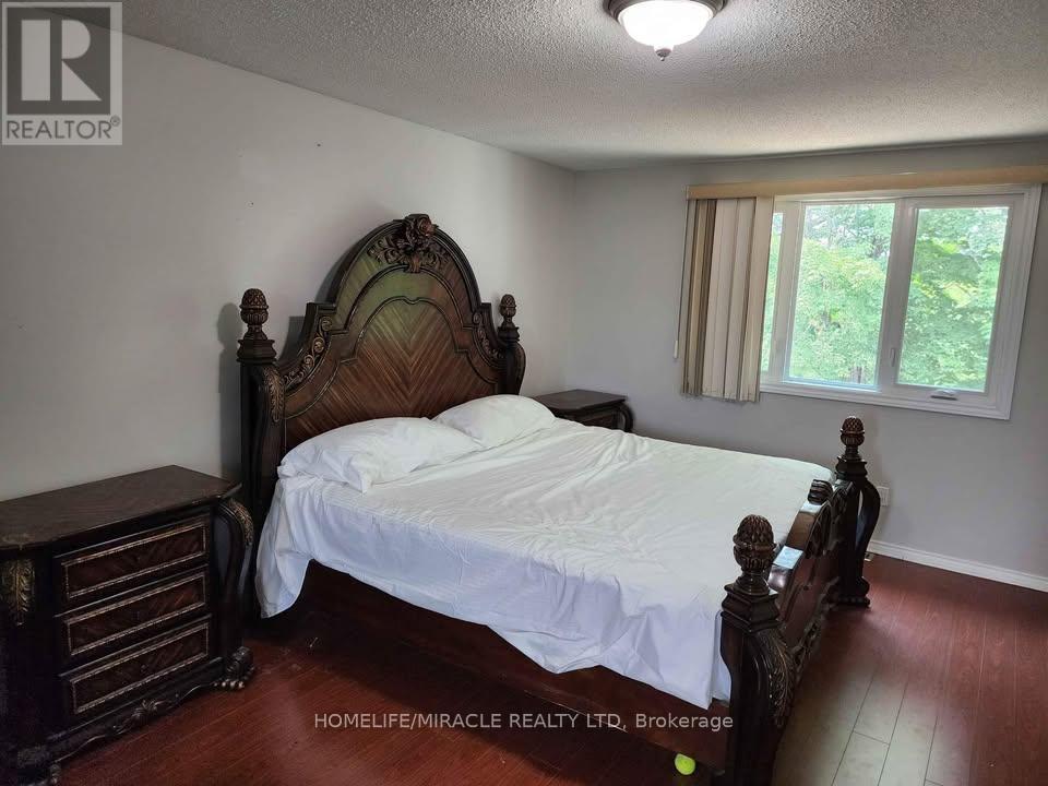 26 Blueberry Drive, Hamilton, ON