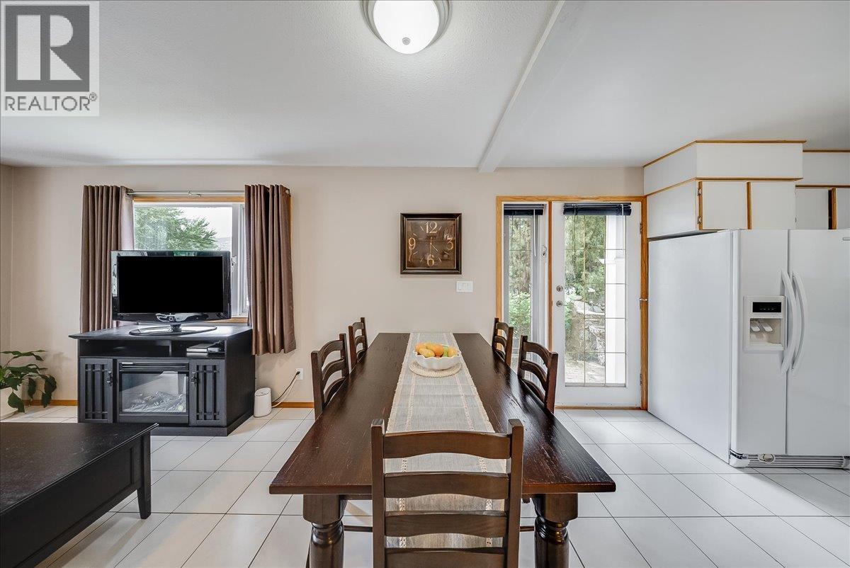 128 Colley Street, Warfield, BC