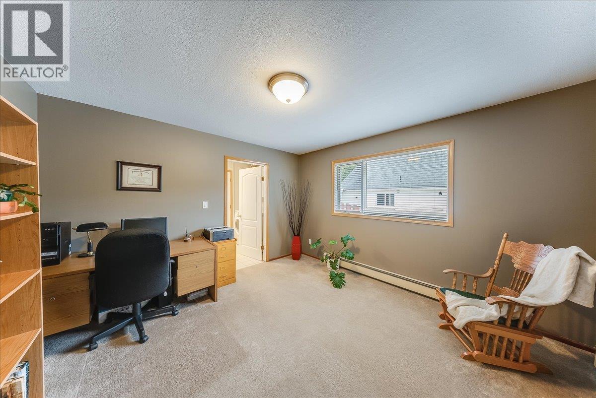 128 Colley Street, Warfield, BC