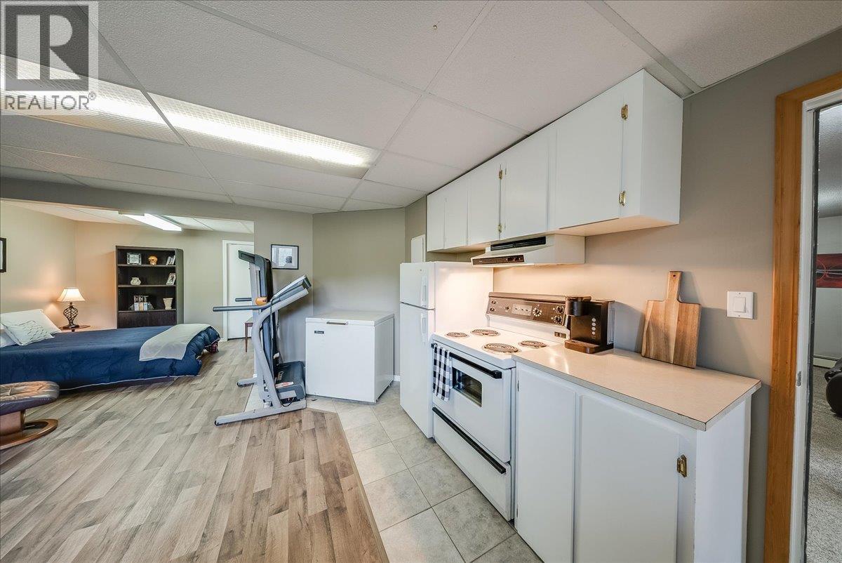 128 Colley Street, Warfield, BC