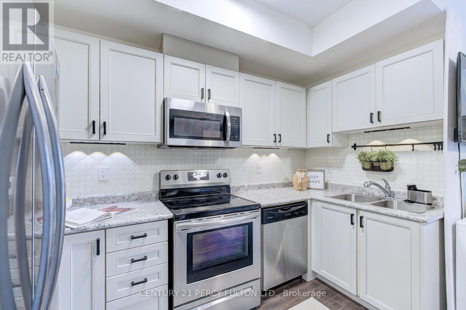2566 William Jackson Drive, Pickering, ON