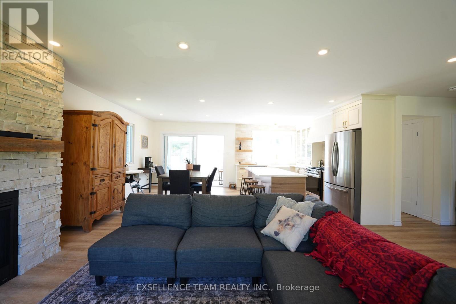 616 Surgenor Street W, Cornwall, ON