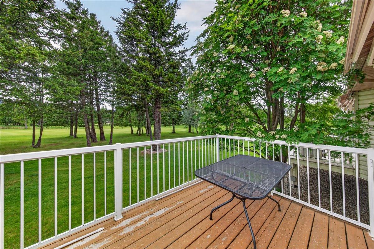 3-7559 Columbia Avenue, Radium Hot Springs, BC - Outdoor With Deck Patio Veranda