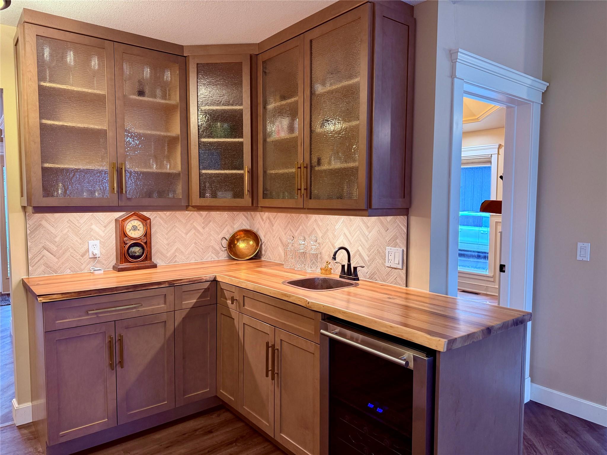 5179 Riverview Road, Fairmont Hot Springs, BC - Indoor