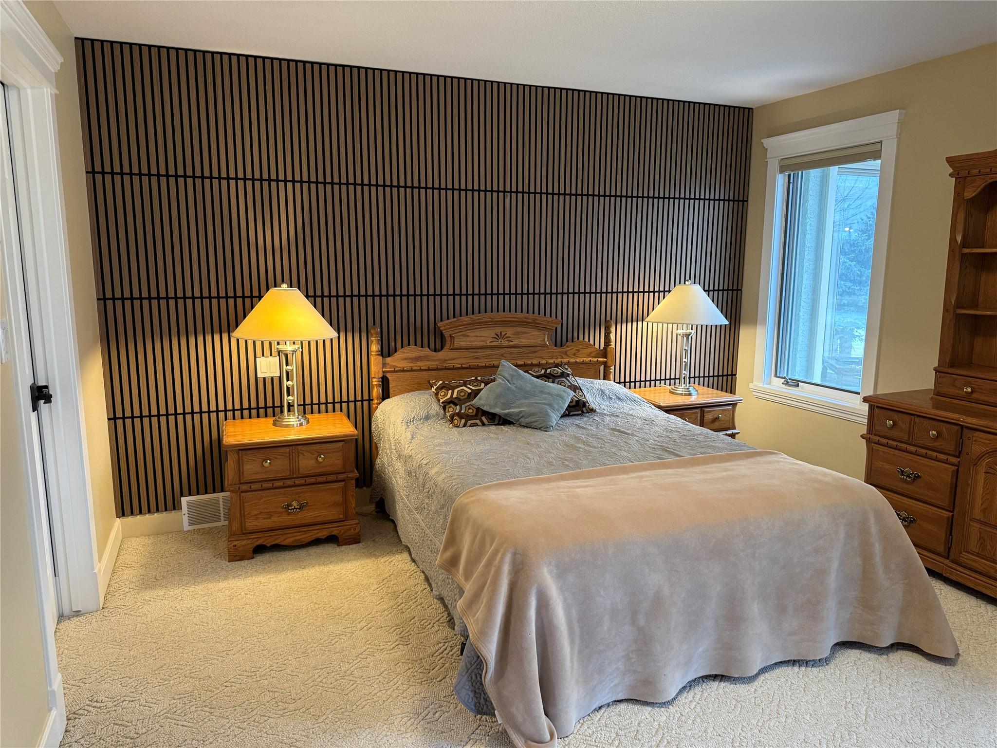 5179 Riverview Road, Fairmont Hot Springs, BC - Indoor Photo Showing Bedroom