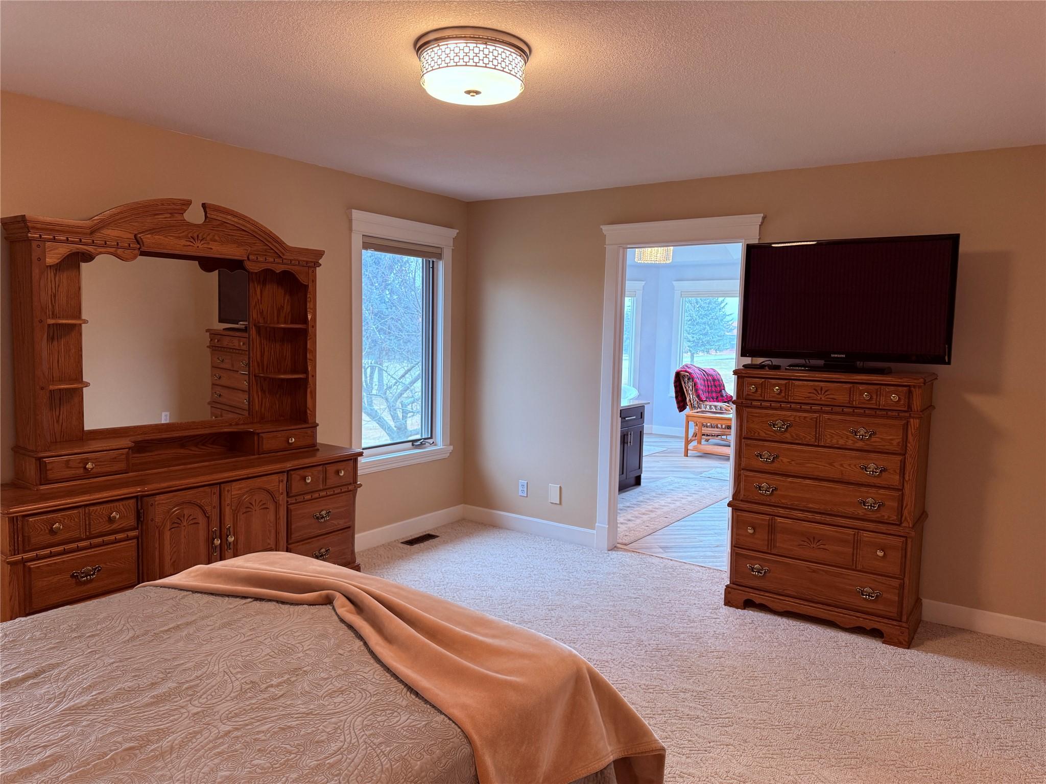 5179 Riverview Road, Fairmont Hot Springs, BC - Indoor Photo Showing Bedroom