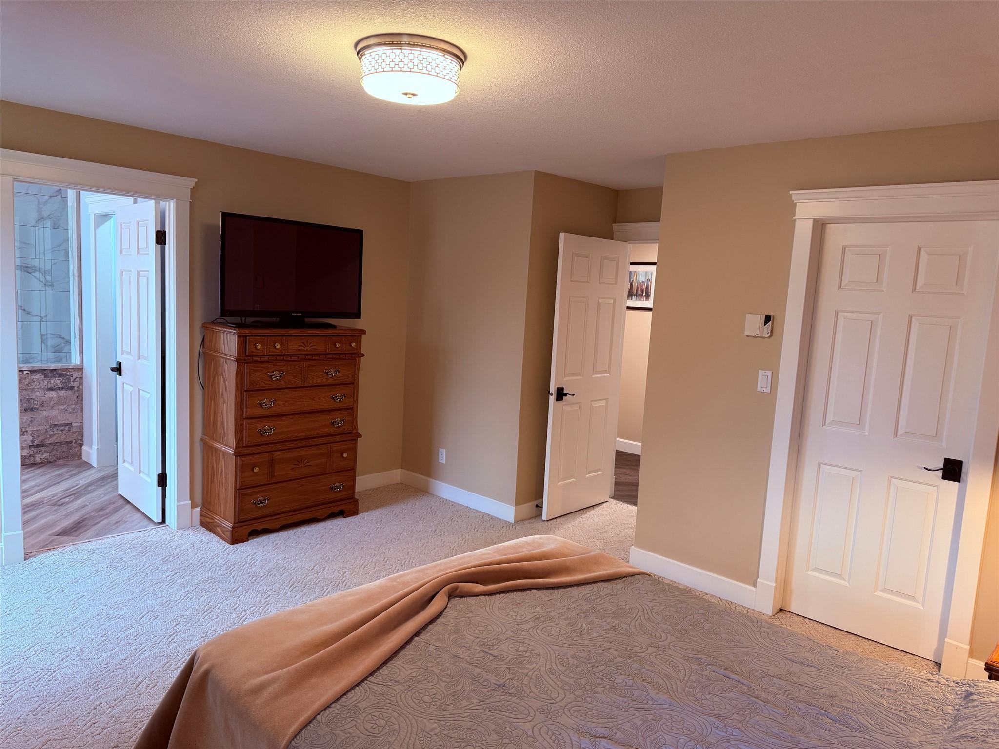 5179 Riverview Road, Fairmont Hot Springs, BC - Indoor Photo Showing Other Room