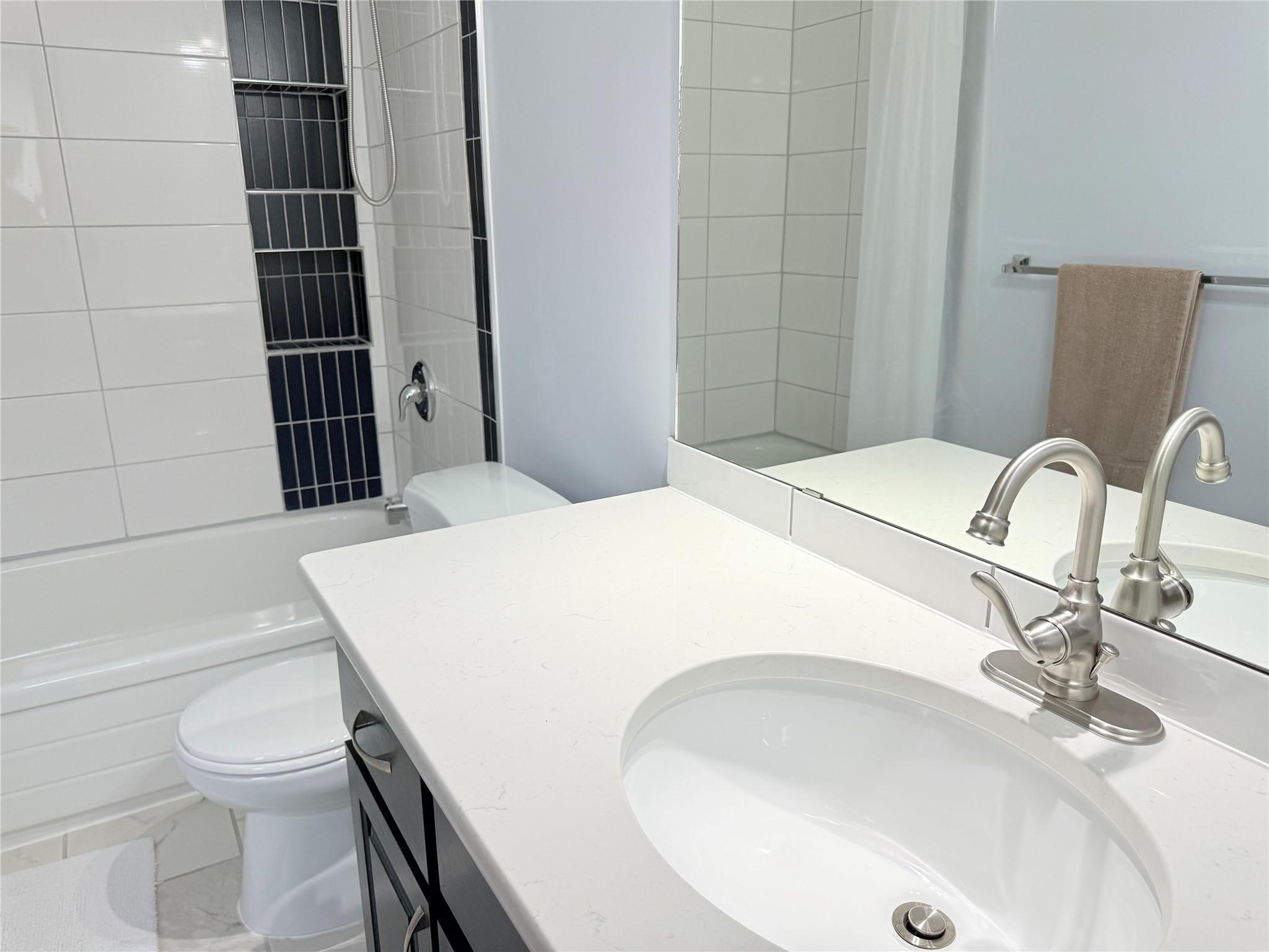 5179 Riverview Road, Fairmont Hot Springs, BC - Indoor Photo Showing Bathroom
