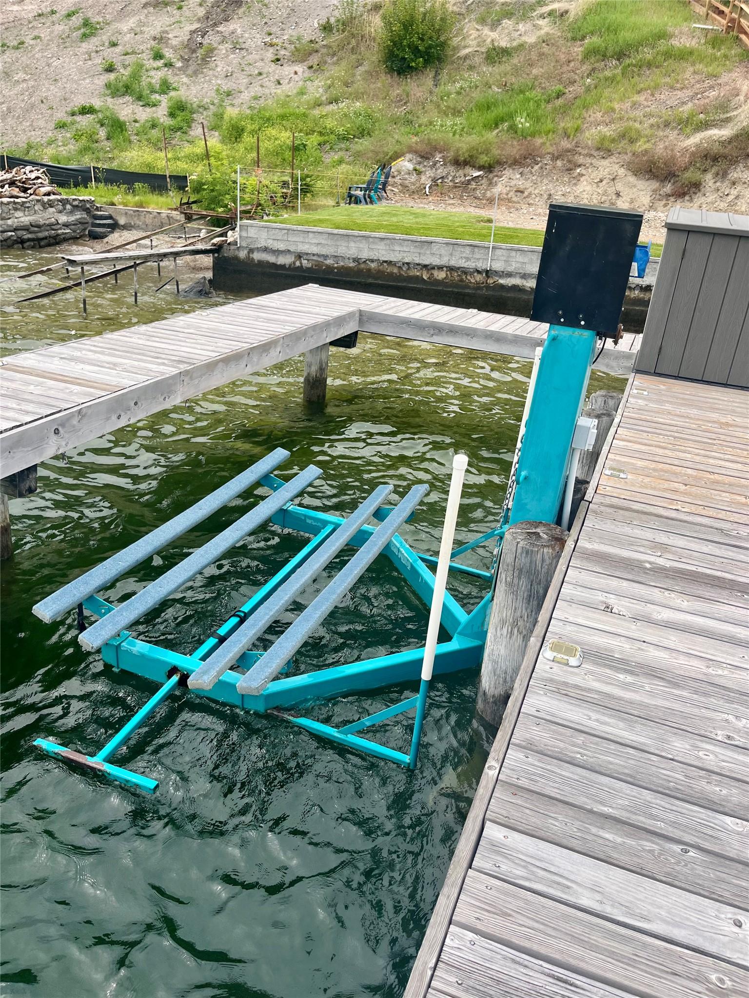 1649 Westside Road, Kelowna, BC - Outdoor