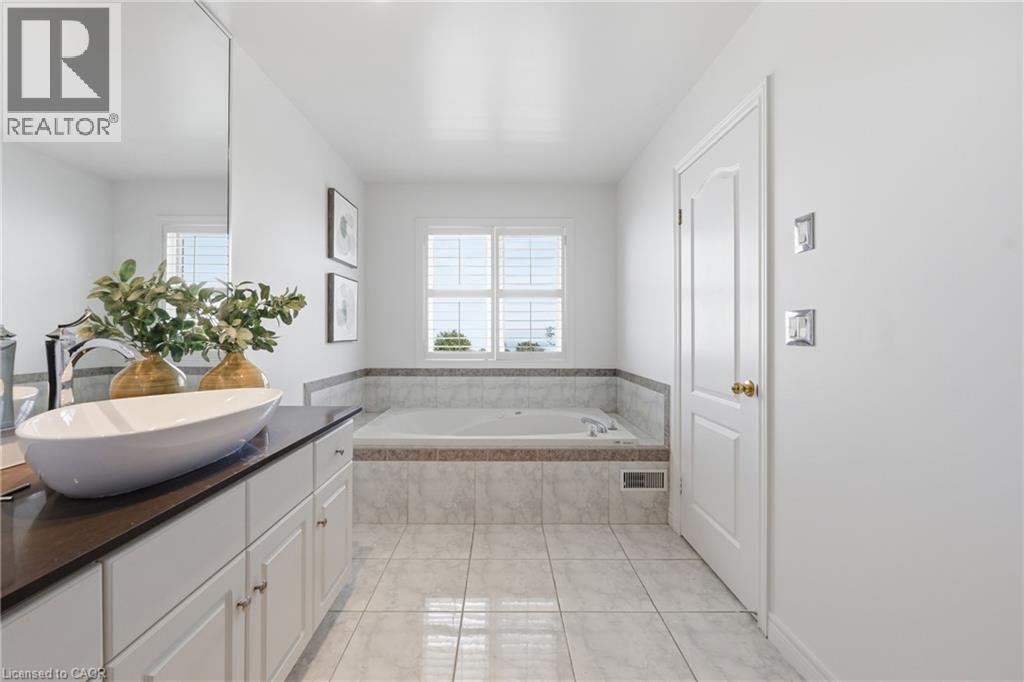 85 Edgewater Drive Unit# 6, Stoney Creek, ON