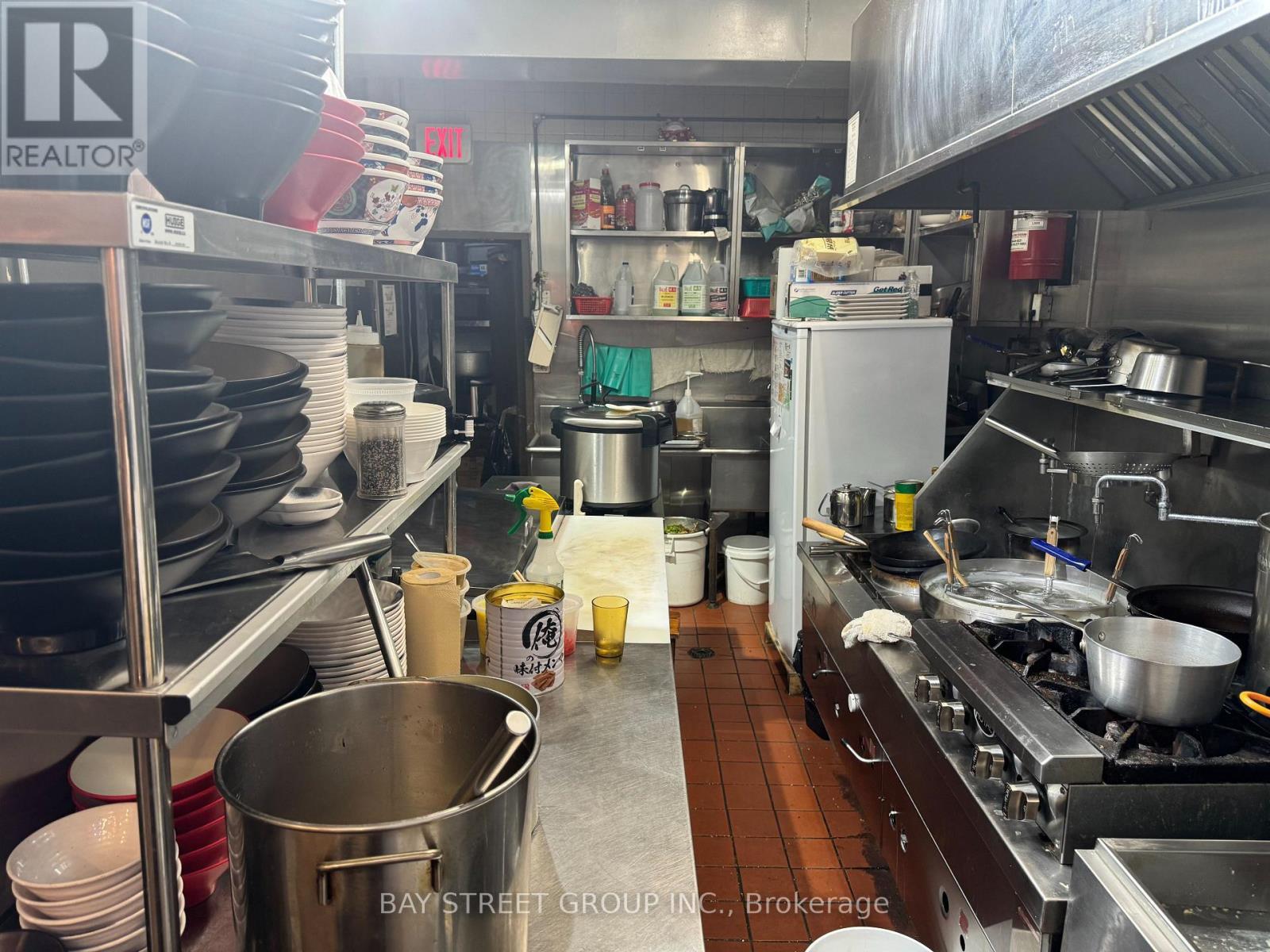 1024 Gerrard Street E, Toronto, ON