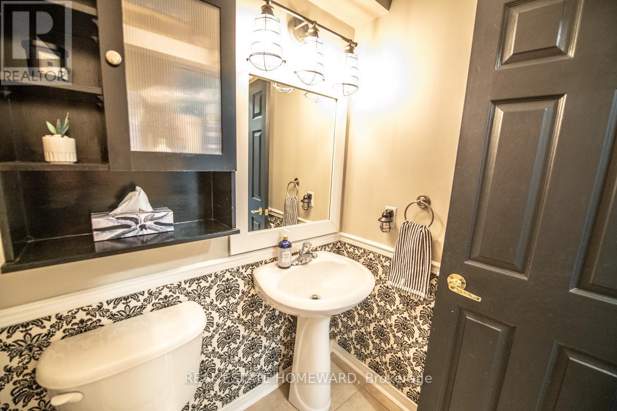 161 Hutton Place, Clarington, ON