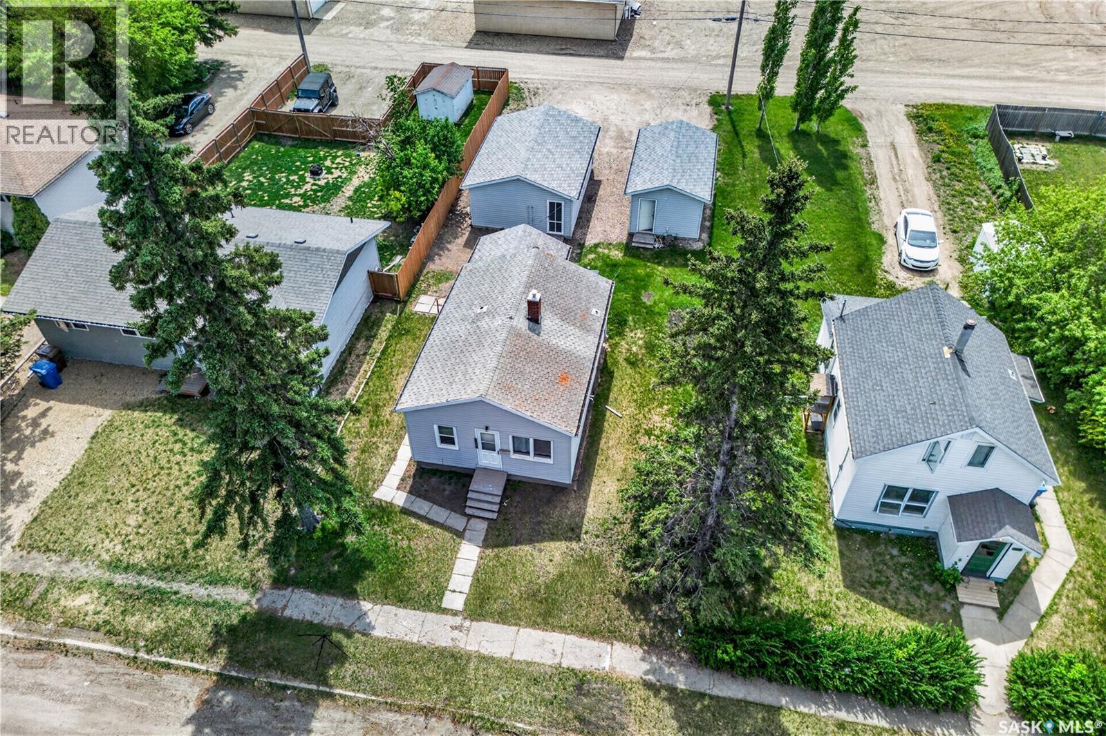 305 Burrows Avenue W, Melfort, SK