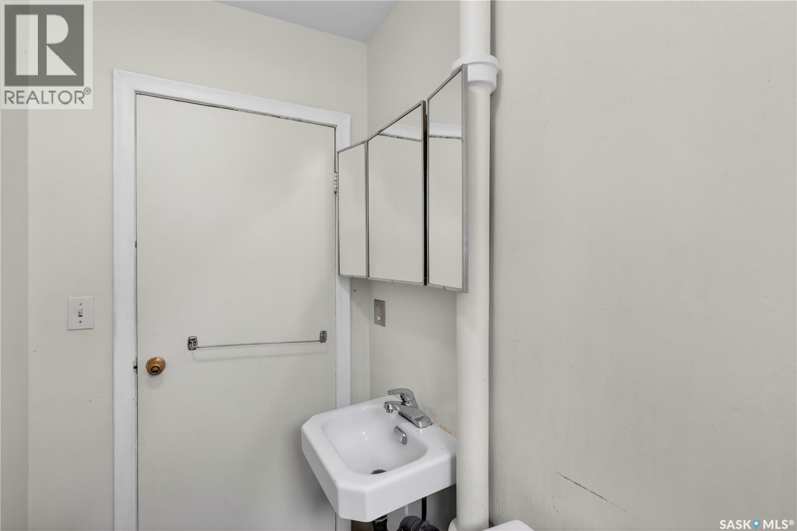 305 Burrows Avenue W, Melfort, SK