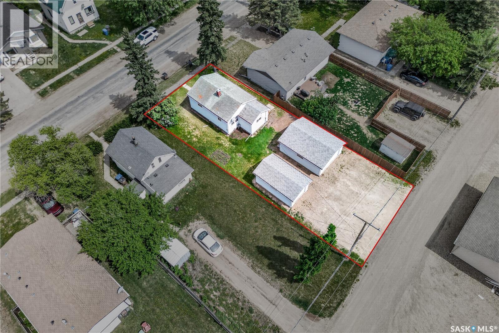 305 Burrows Avenue W, Melfort, SK