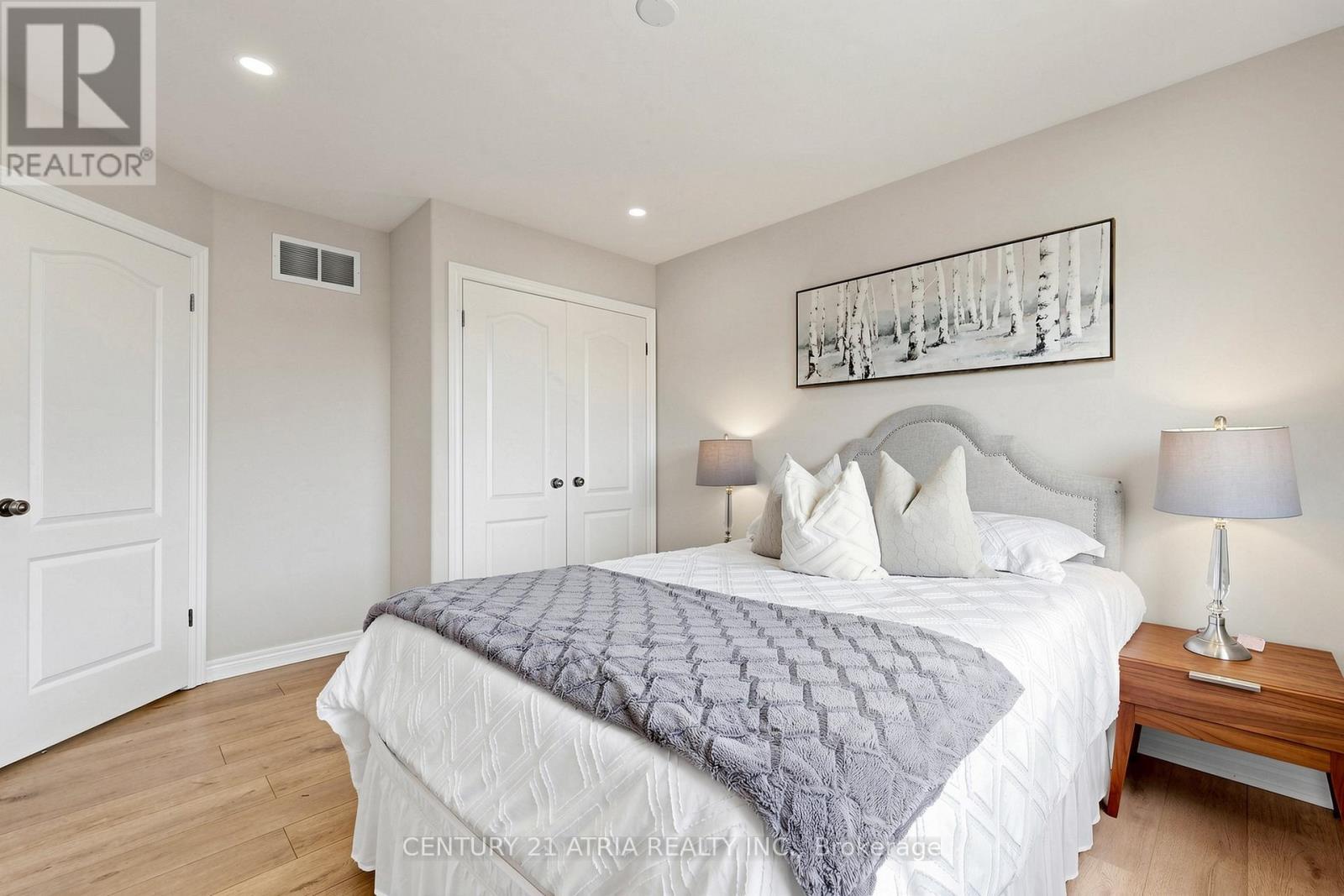 11 Jeffery Drive, Mulmur, ON