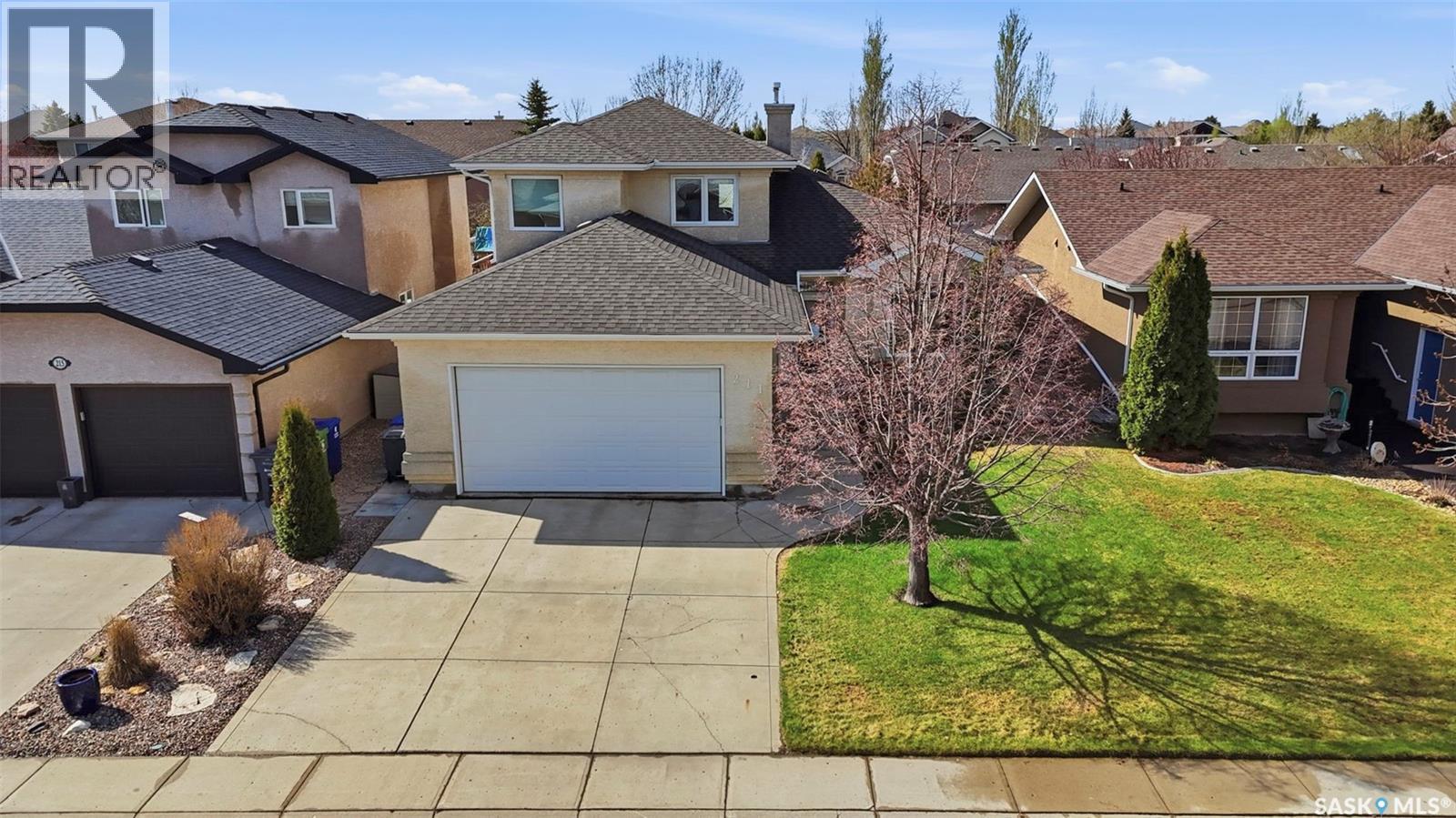 211 Brookmore Lane, Saskatoon, SK