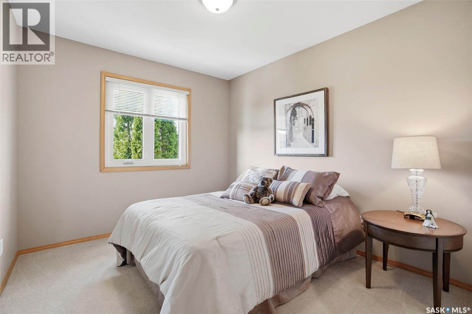 211 Brookmore Lane, Saskatoon, SK