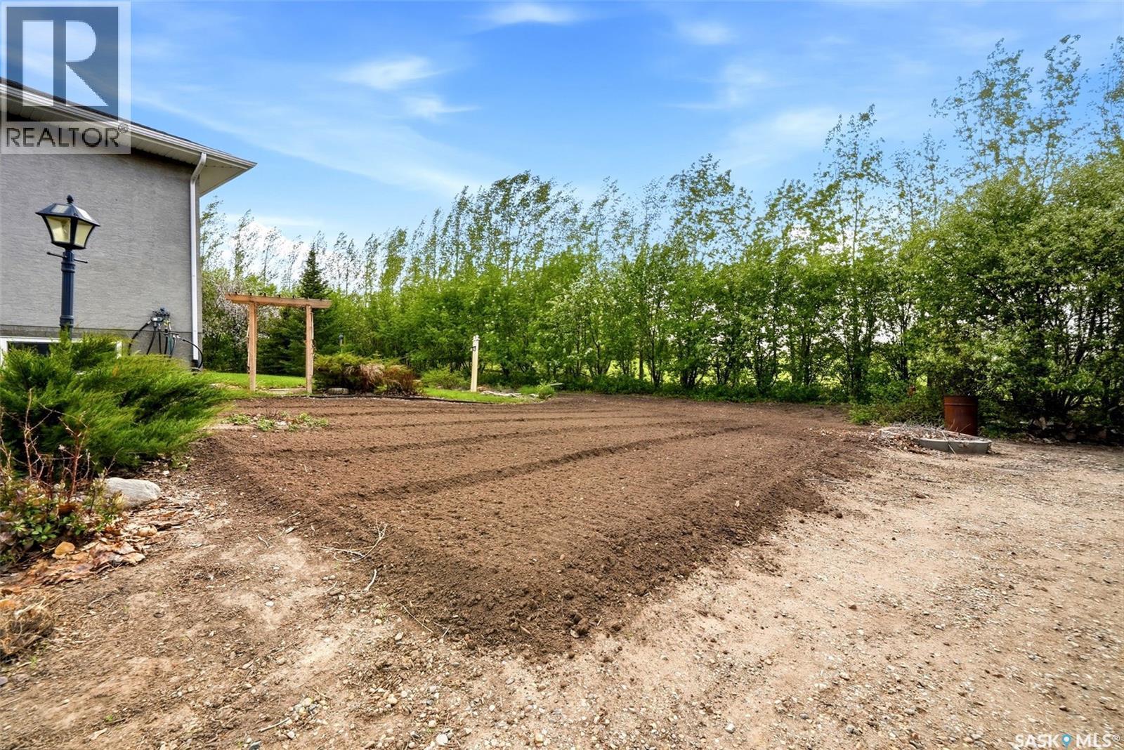 24 Bardel Crescent, Pilot Butte, SK