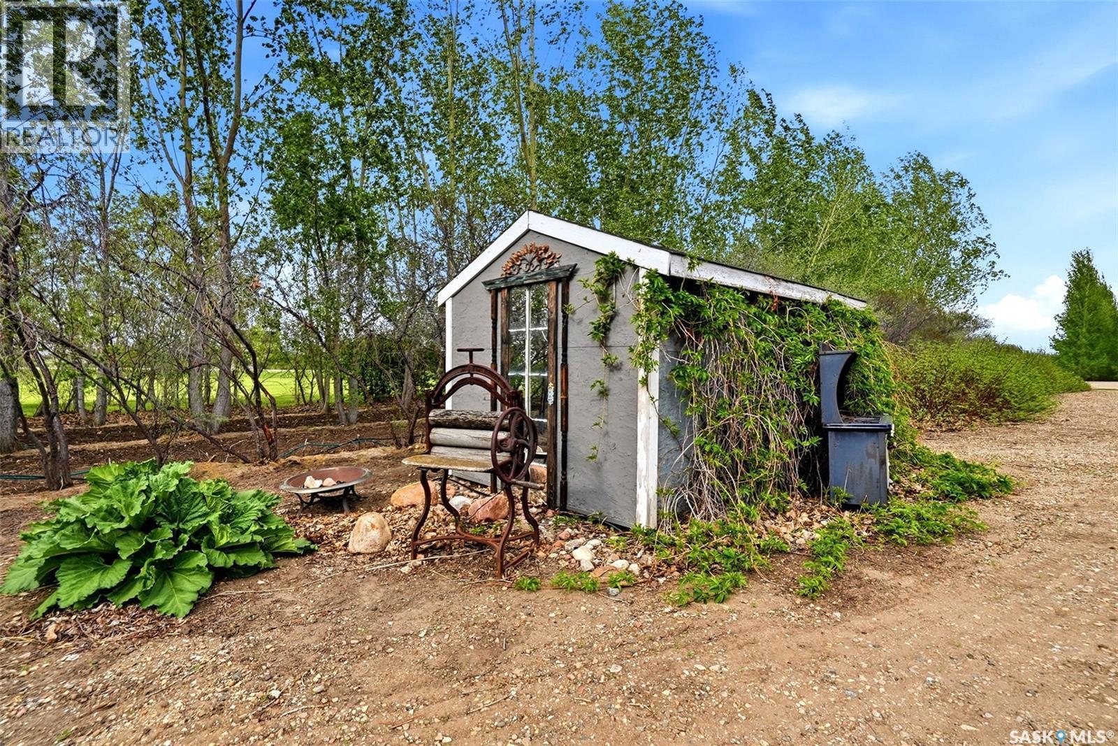 24 Bardel Crescent, Pilot Butte, SK