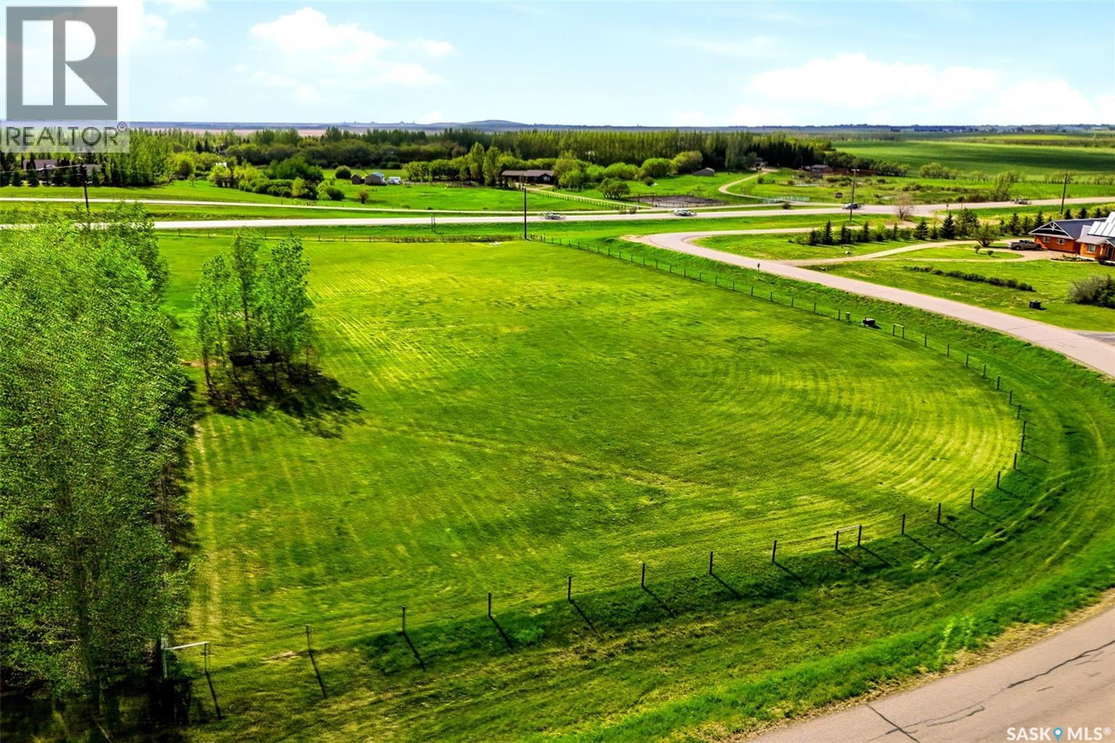 24 Bardel Crescent, Pilot Butte, SK