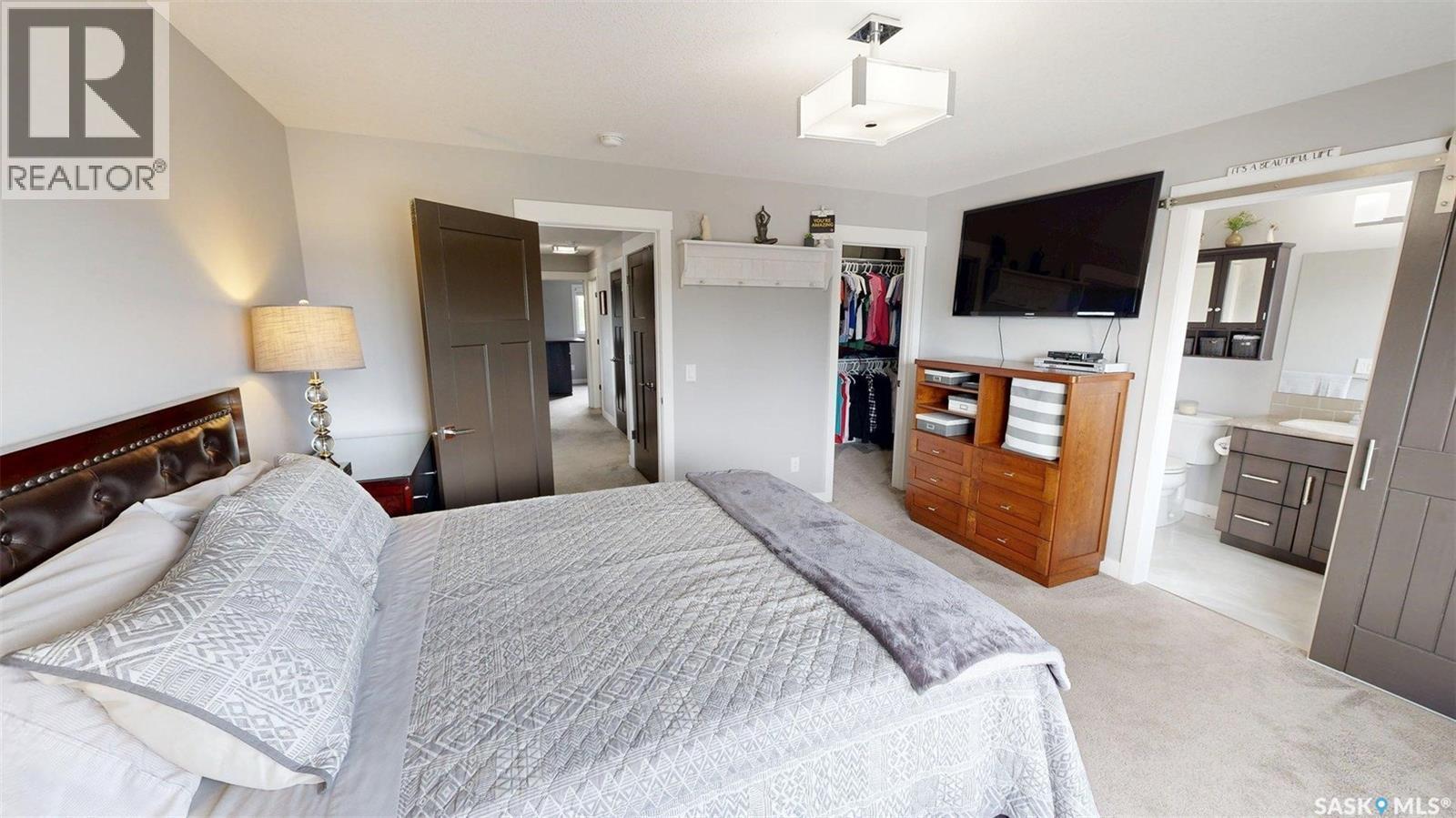 723 Aspen Crescent, Pilot Butte, SK