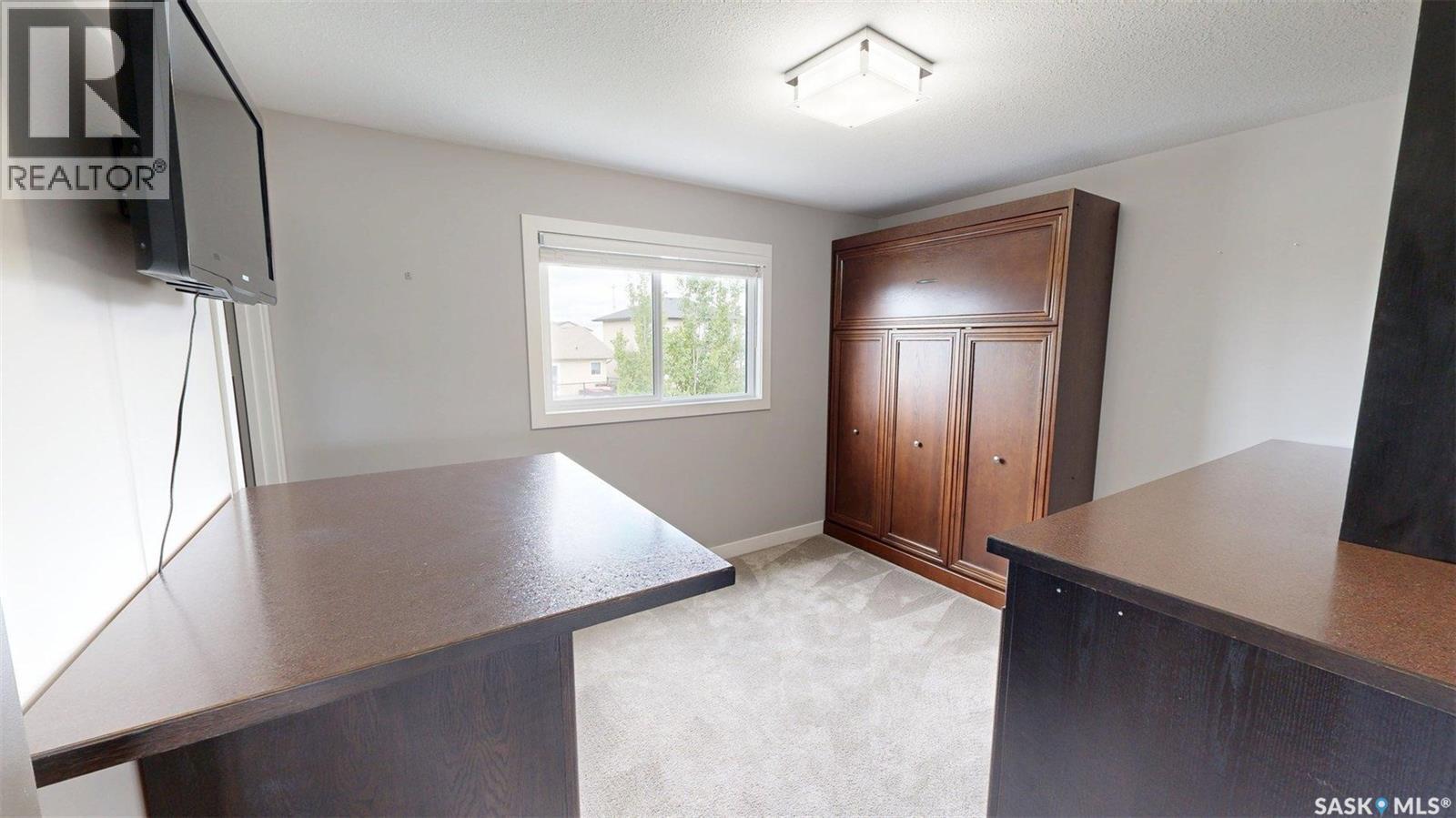 723 Aspen Crescent, Pilot Butte, SK