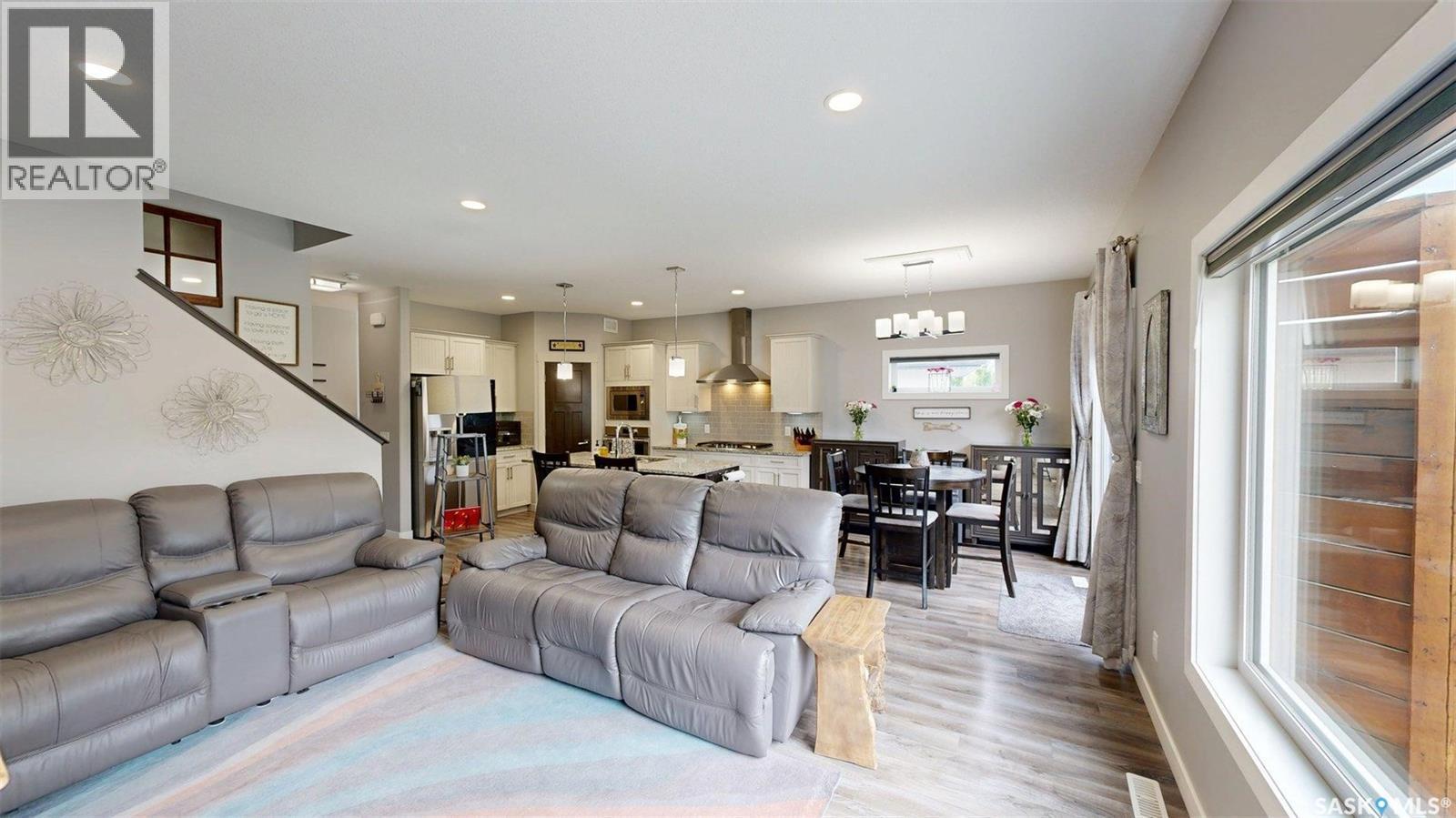 723 Aspen Crescent, Pilot Butte, SK
