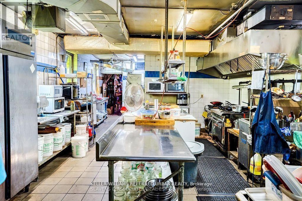 165 Roncesvalles Avenue, Toronto, ON