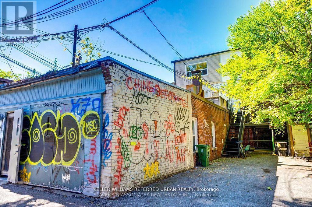 165 Roncesvalles Avenue, Toronto, ON