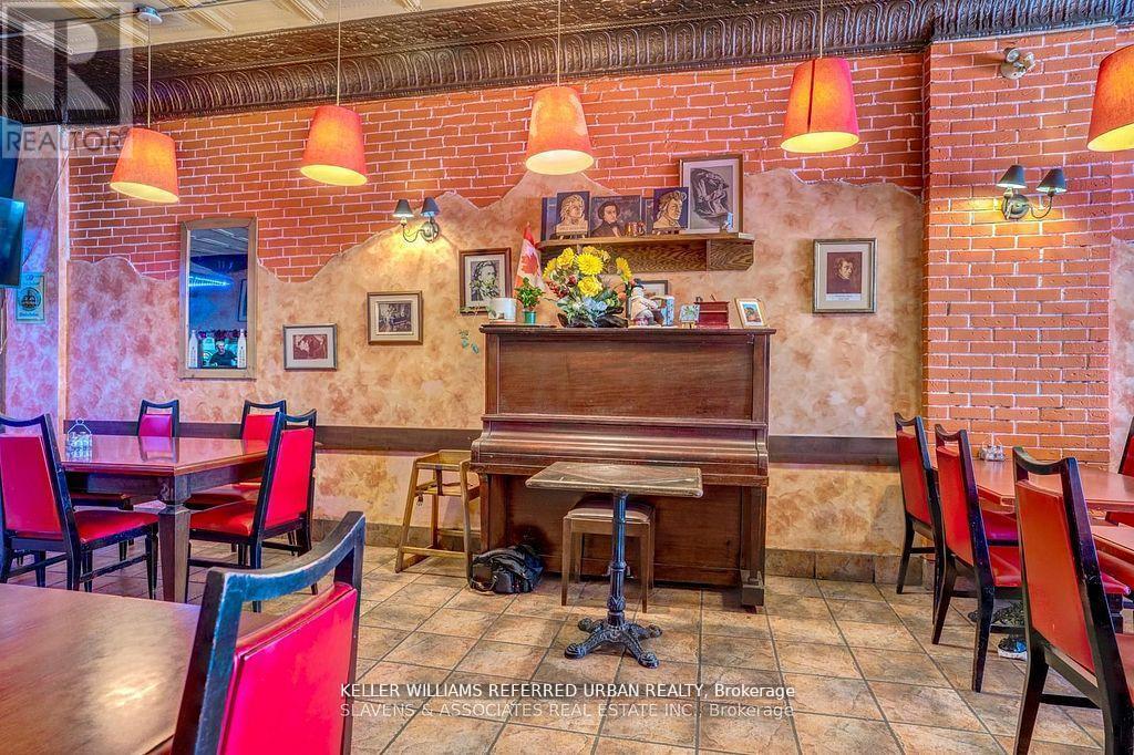 165 Roncesvalles Avenue, Toronto, ON