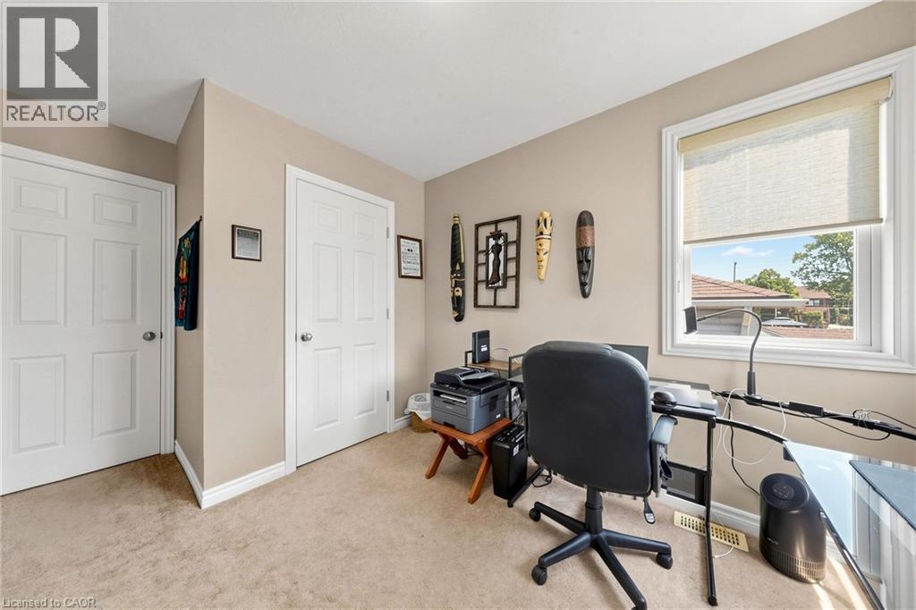 7 Windermere Avenue, Hamilton, ON