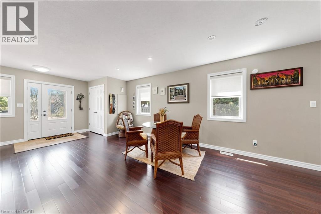 7 Windermere Avenue, Hamilton, ON