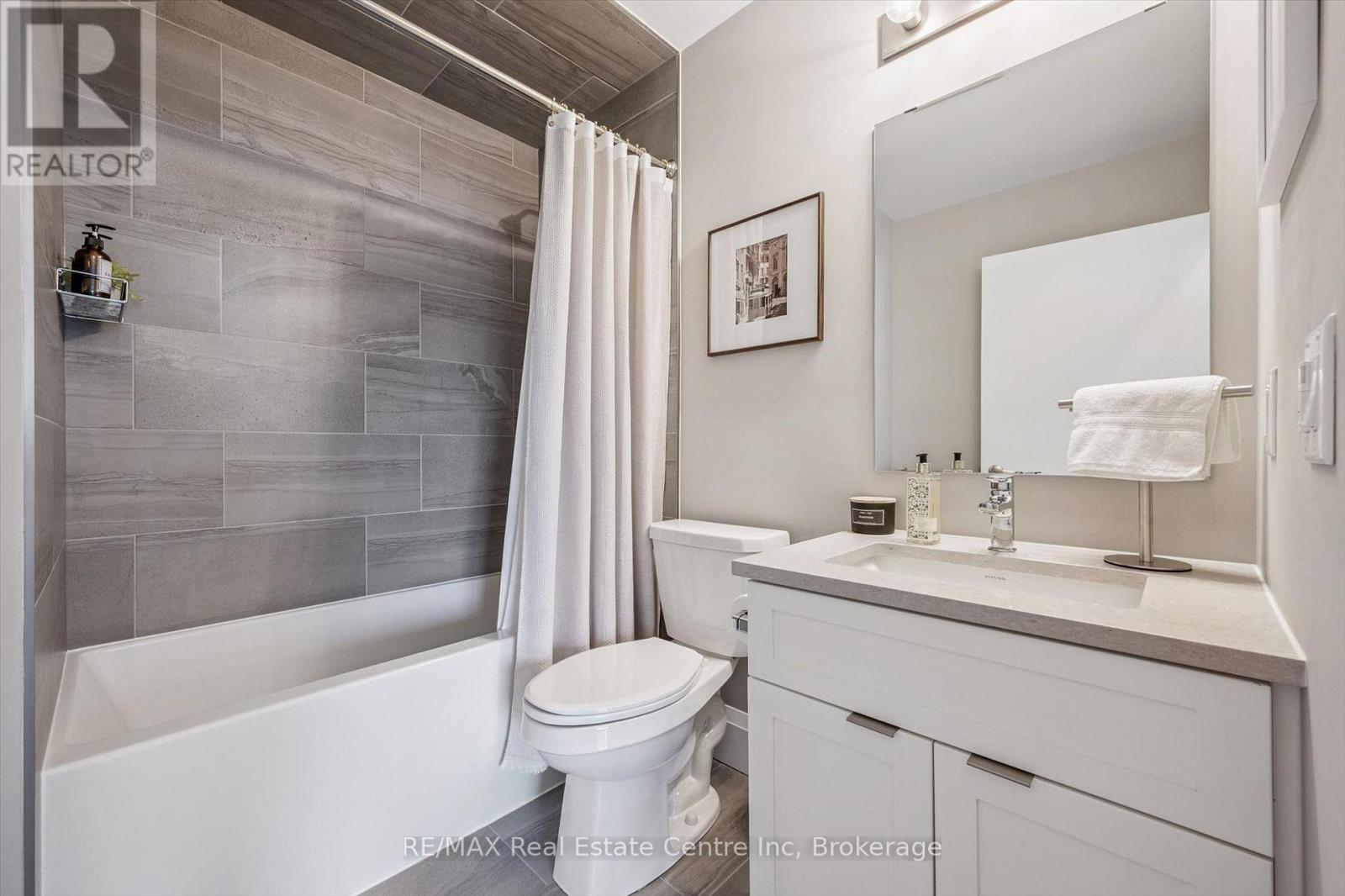 402 - 73 Arthur Street S, Guelph (Downtown), ON