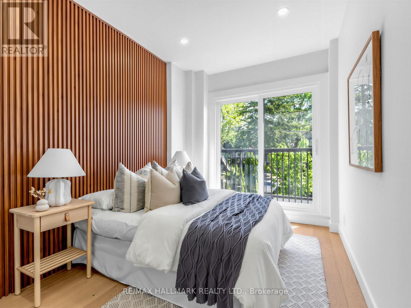 208 Gainsborough Road, Toronto, ON