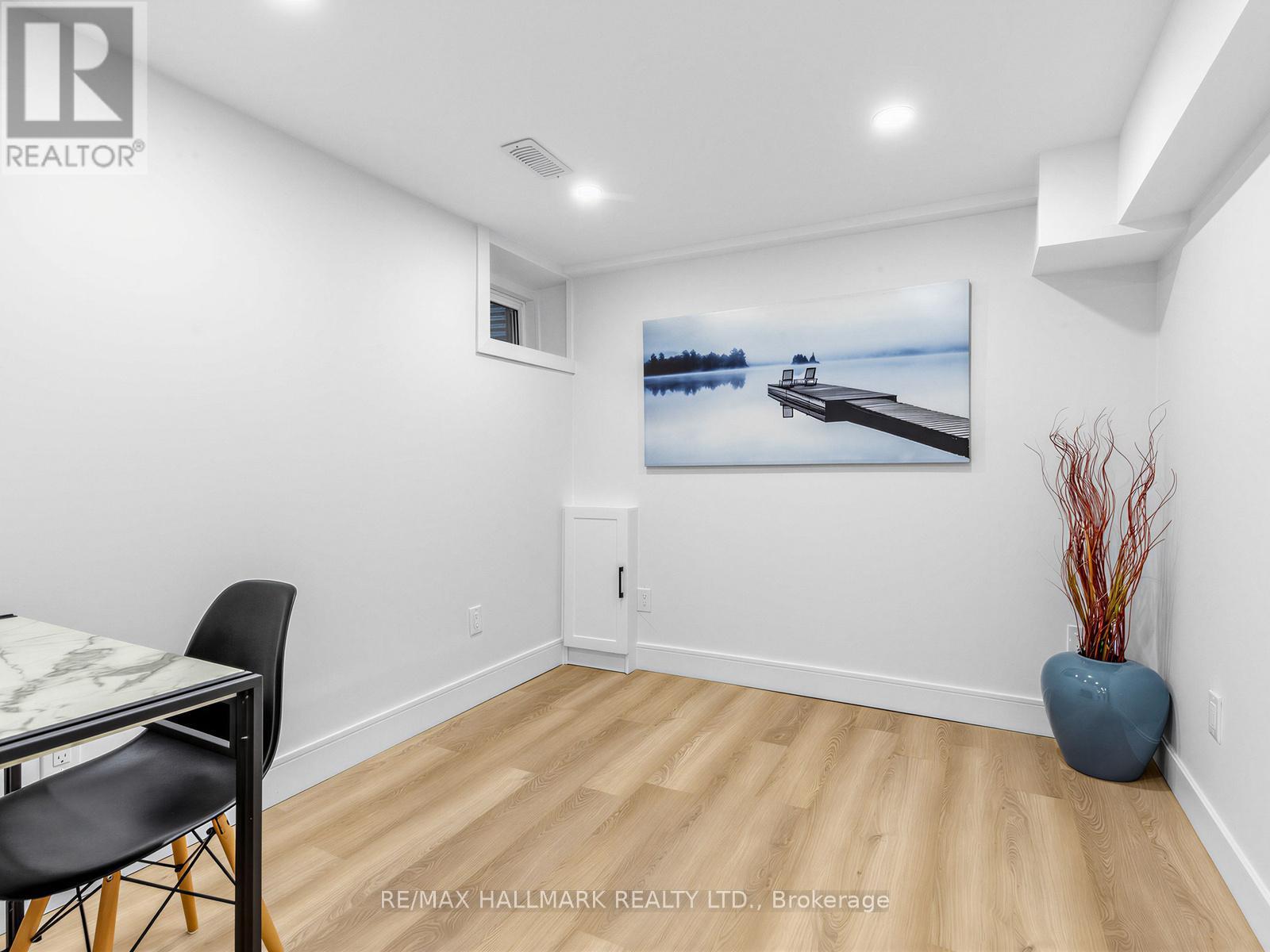 208 Gainsborough Road, Toronto, ON