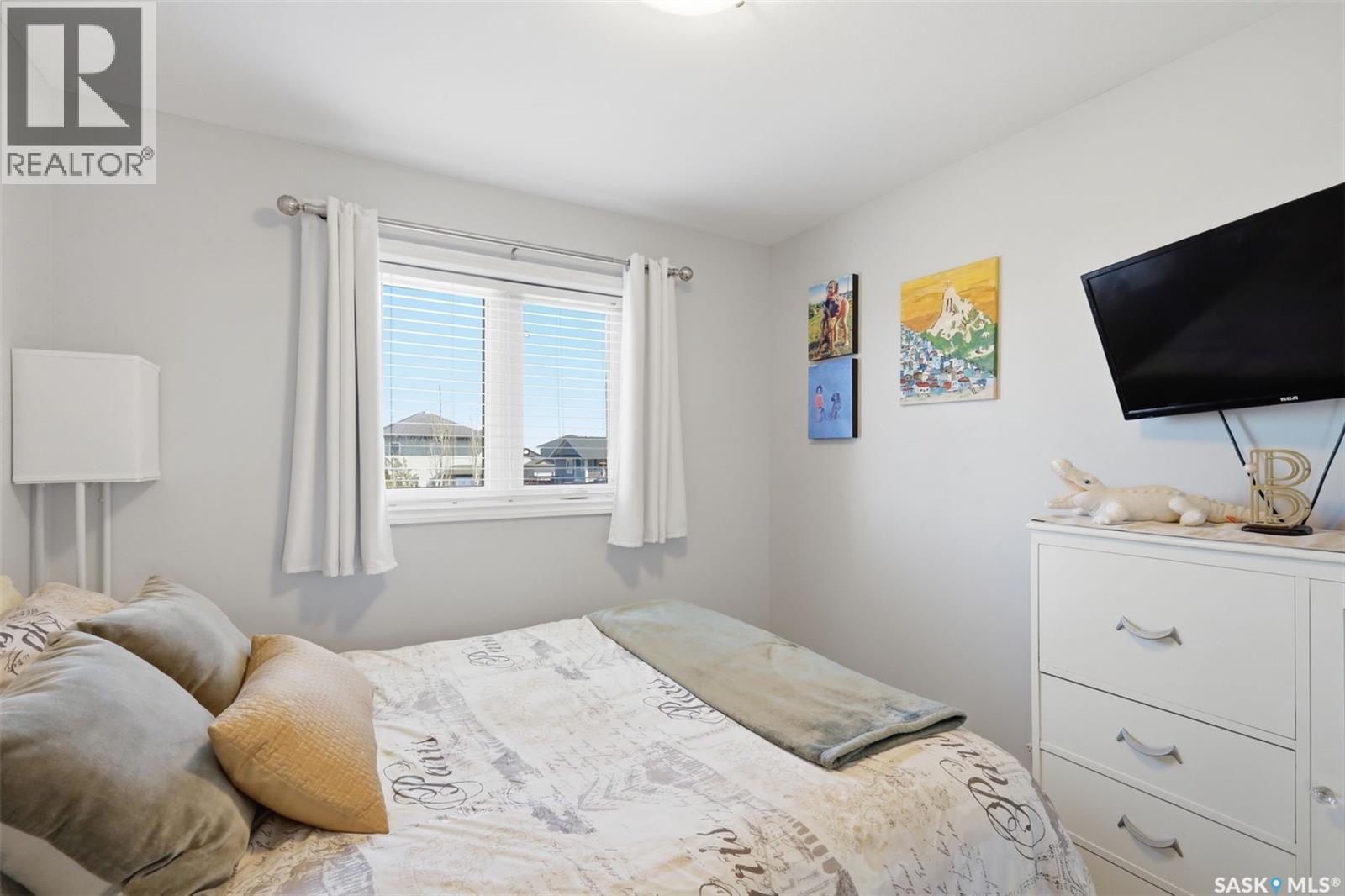 646 Hampton Circle, Saskatoon, SK