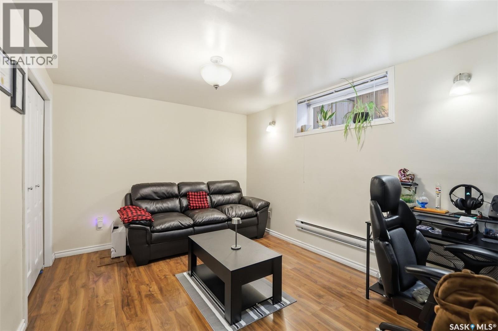 646 Hampton Circle, Saskatoon, SK